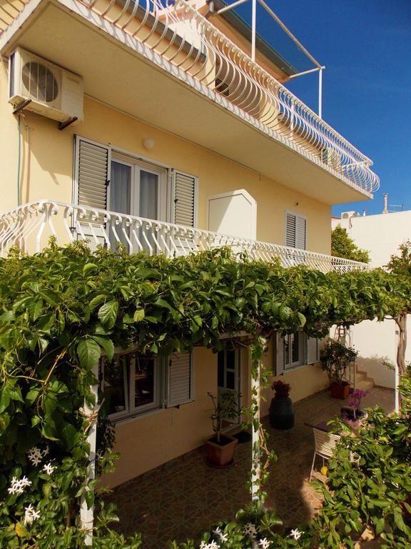 Apartmani Niki Hvar هفار المظهر الخارجي الصورة